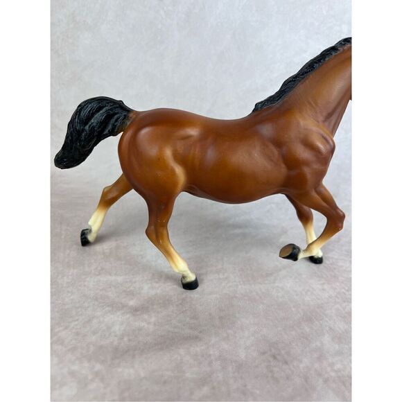 Breyer Horse Bay Running Mare Vintage - Picture 6 of 8
